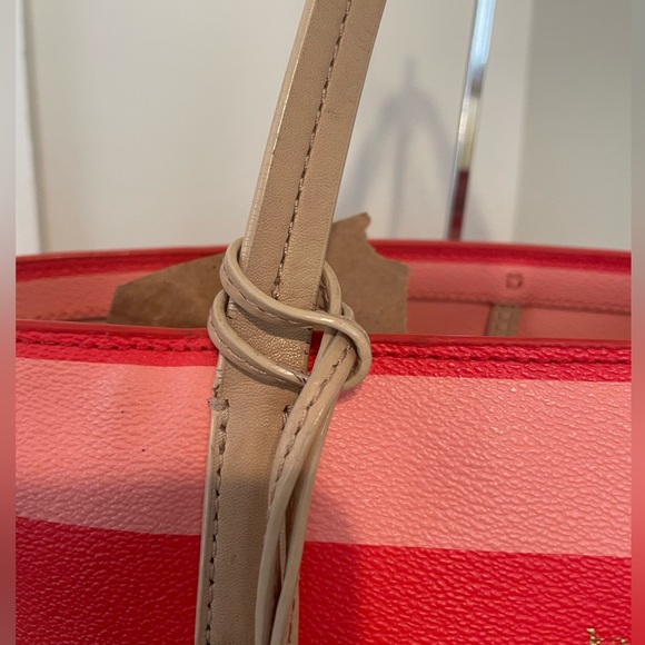 Kate spade hawthorn lane handbag - GUC - Picture 8 of 16